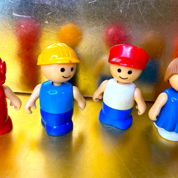 PLAYSKOOL LIL PLAYMATES 80’s GIRL, BOY, CONSTRUCTION WORKER, SPACE ASTRONAUTS 5 - Picture 3 of 11